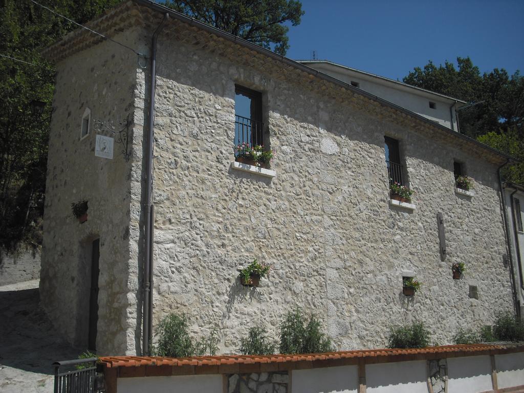 La Casa Sul Lago Posta Fibreno Kültér fotó