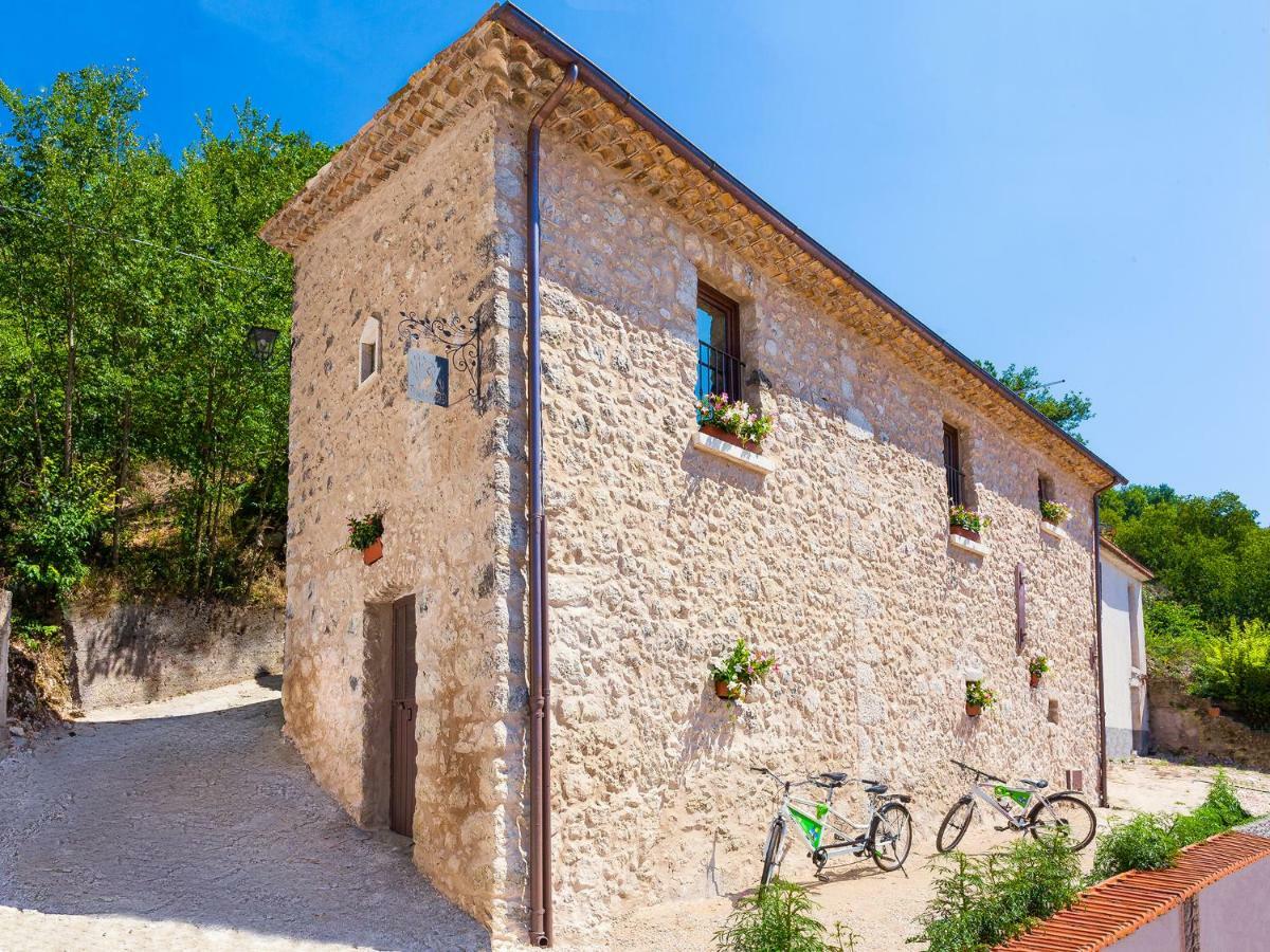 La Casa Sul Lago Posta Fibreno Kültér fotó