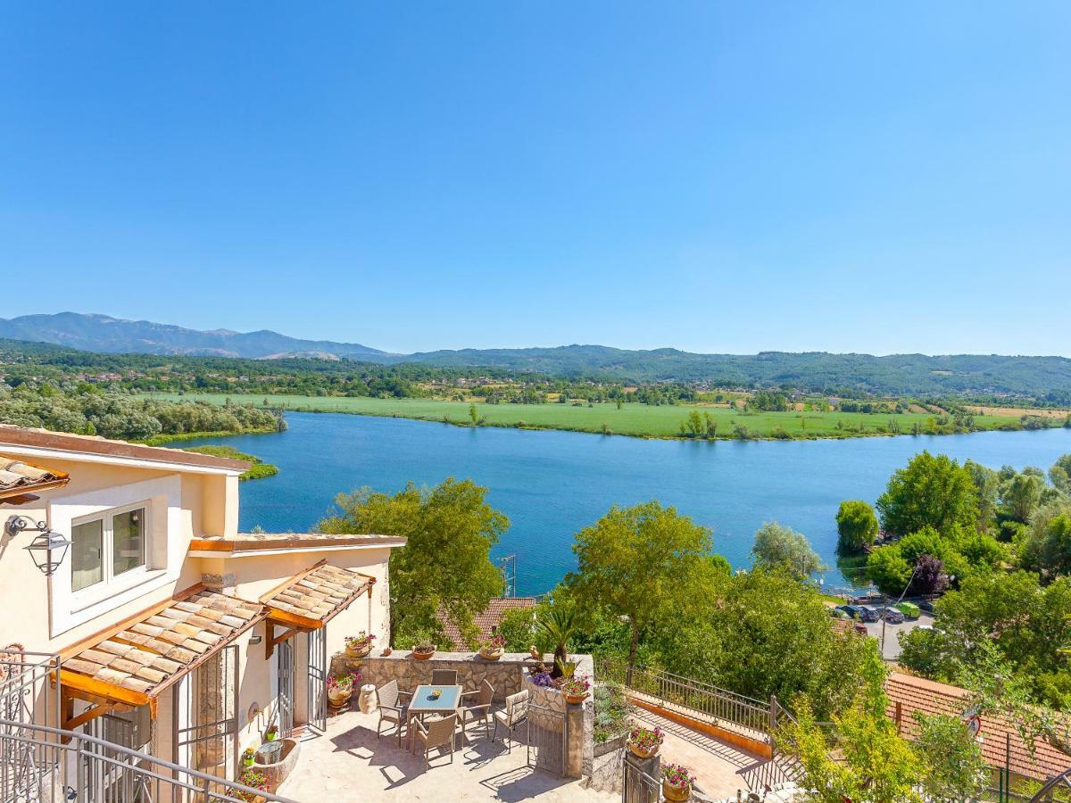 La Casa Sul Lago Posta Fibreno Kültér fotó